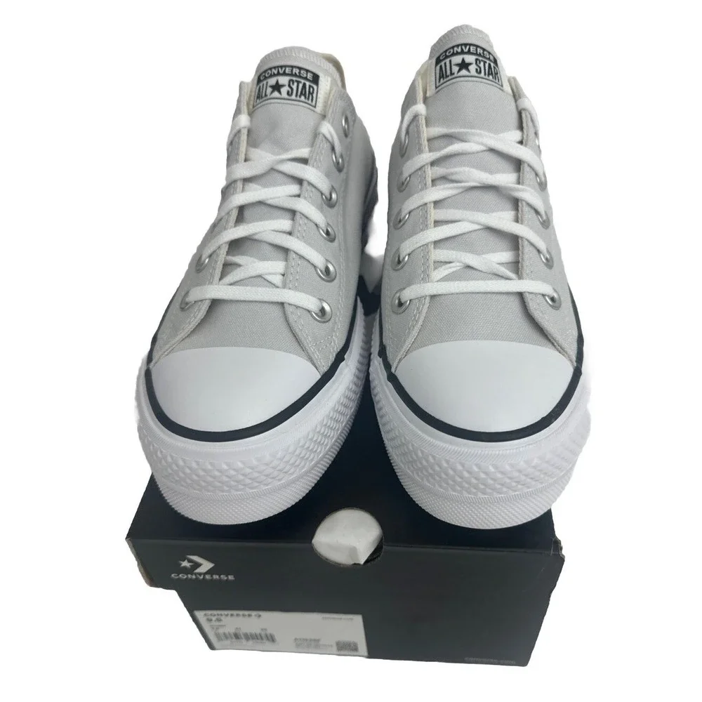 Converse Women's Chuck‎ Taylor All Star Lift Low  Platform Sneakers Size 9.5 New - Picture 9 of 12